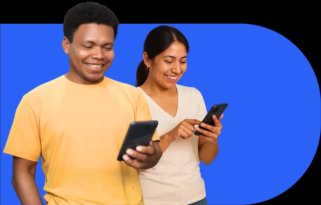 Persona usando celular